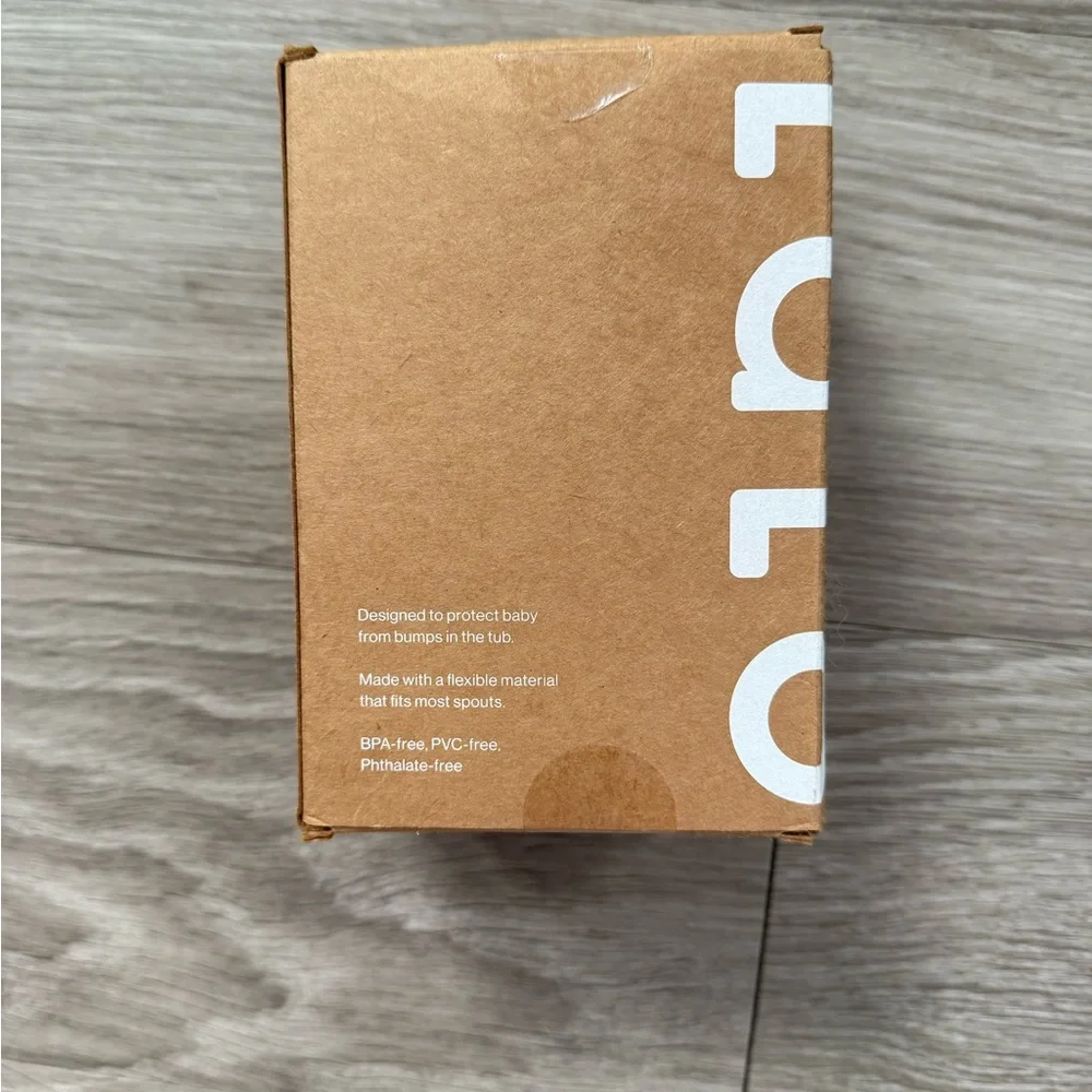 NIB LALO Spout Cover in Light Gray